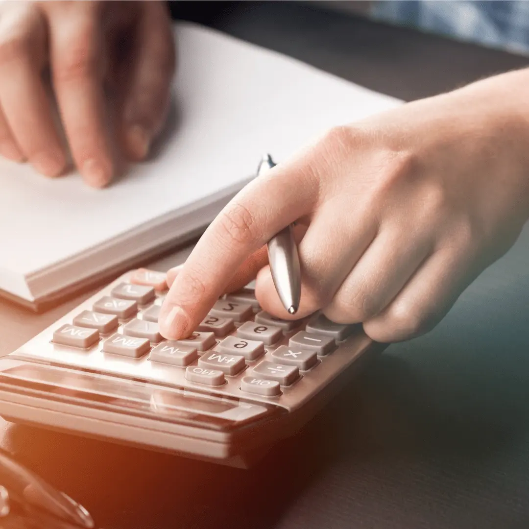 Casos de uso y beneficios de la IA generativa en fiscalidad